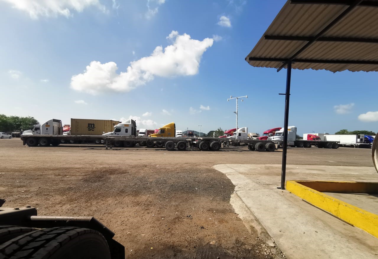 Transporte de carga en Manzanillo - Transportes SOLO